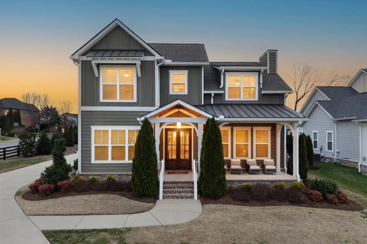 998 Spruce Ridge Ln, Spring Hill, TN 37174 - Image #1