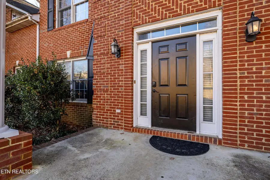 8946 Maple Ridge Lane, Knoxville, TN 37923 - Image #3