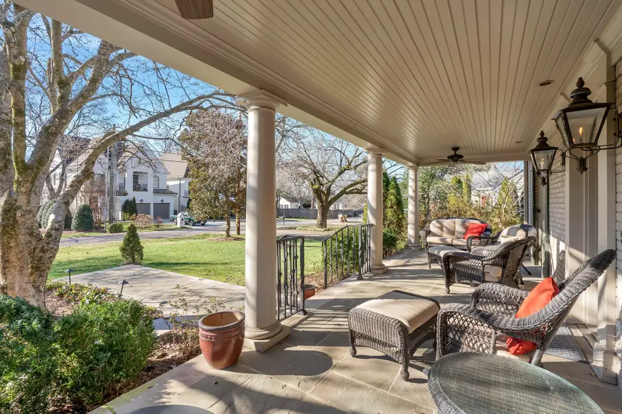 3614 Meadow Dr, Nashville, TN 37215 - #2