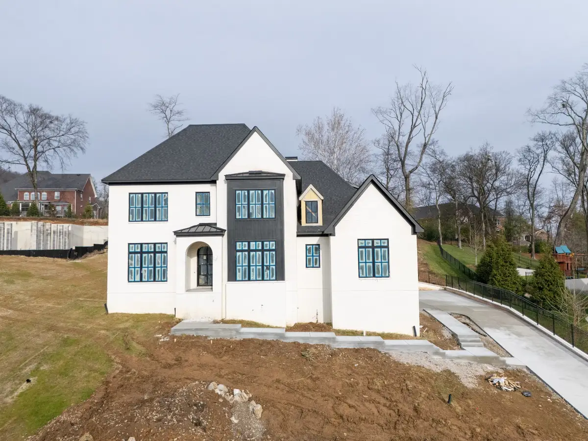 1580 Eastwood Dr, Brentwood, TN 37027 - Image #1