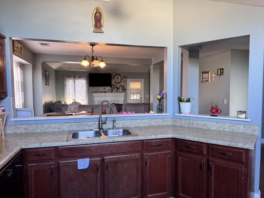 589 Hollandale Rd, La Vergne, TN 37086 - Image #3