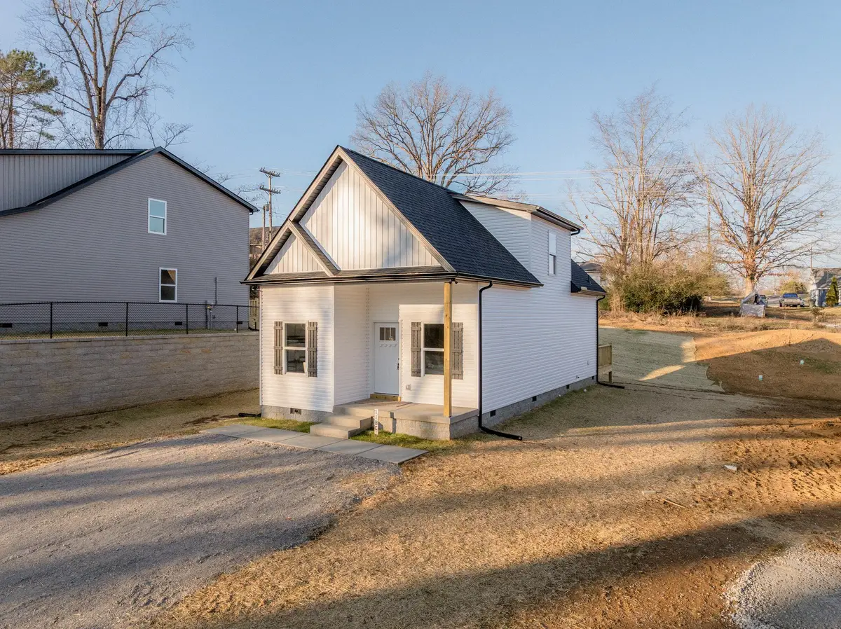 1118C W First Street, Dickson, TN 37055 - Image #1