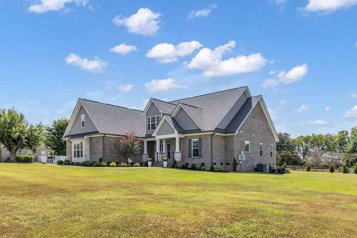 8014 Traditions Ln, Columbia, TN 38401 - Image #1