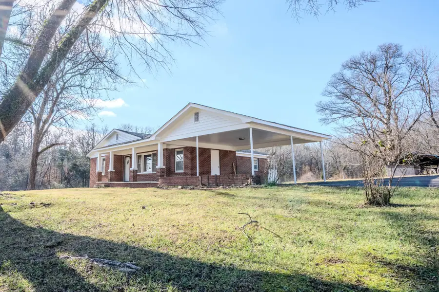 5026 Tinin Rd, Clifton, TN 38425 - Image #2