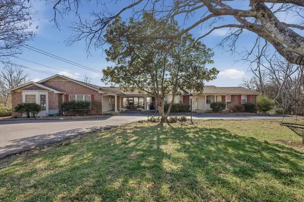 123 Savely Dr, Hendersonville, TN 37075