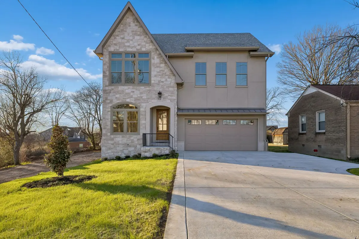 641 Westboro Dr, Nashville, TN 37209 - Image #1