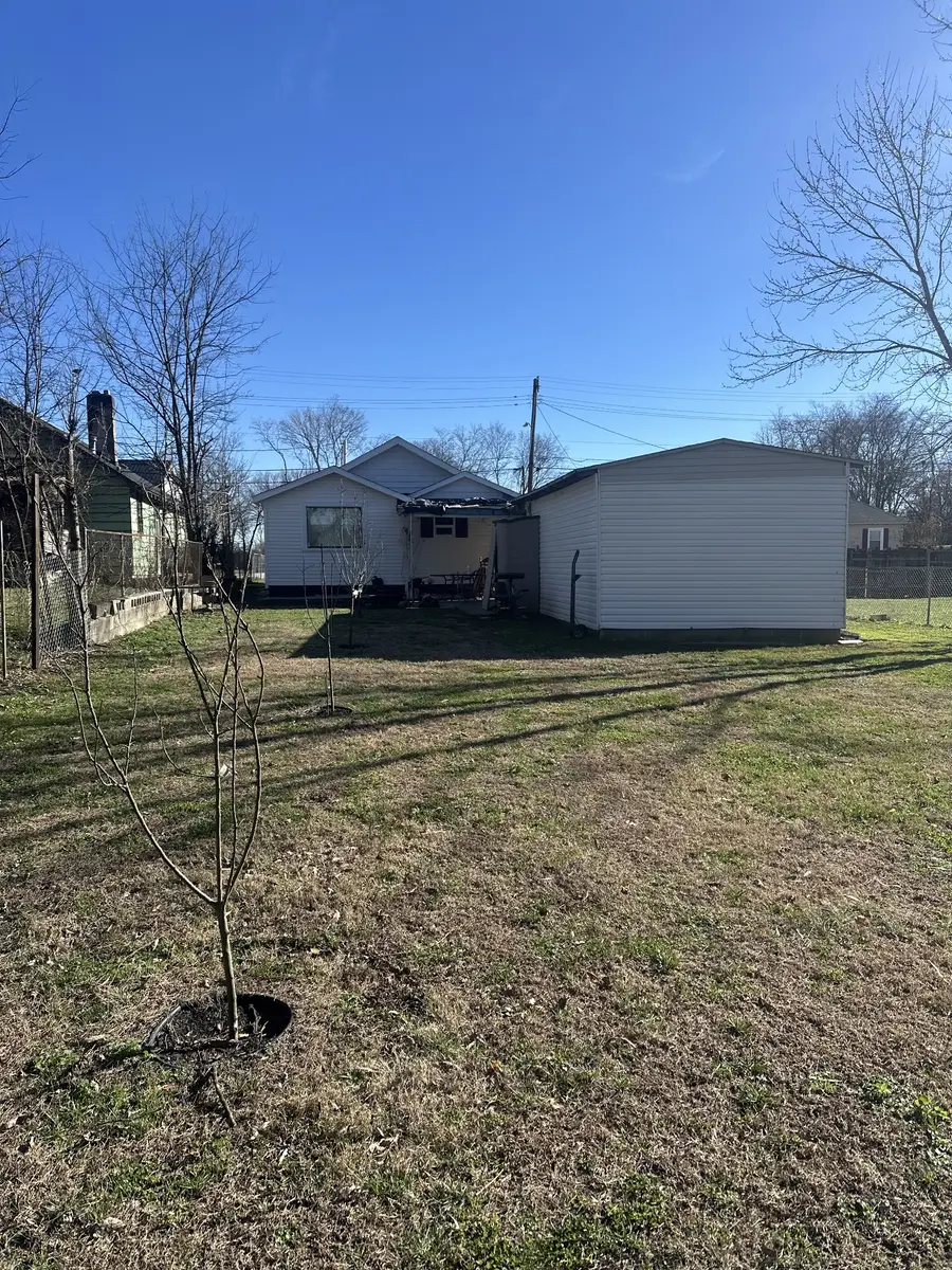 1501 College St, Hopkinsville, KY 42240 - #2