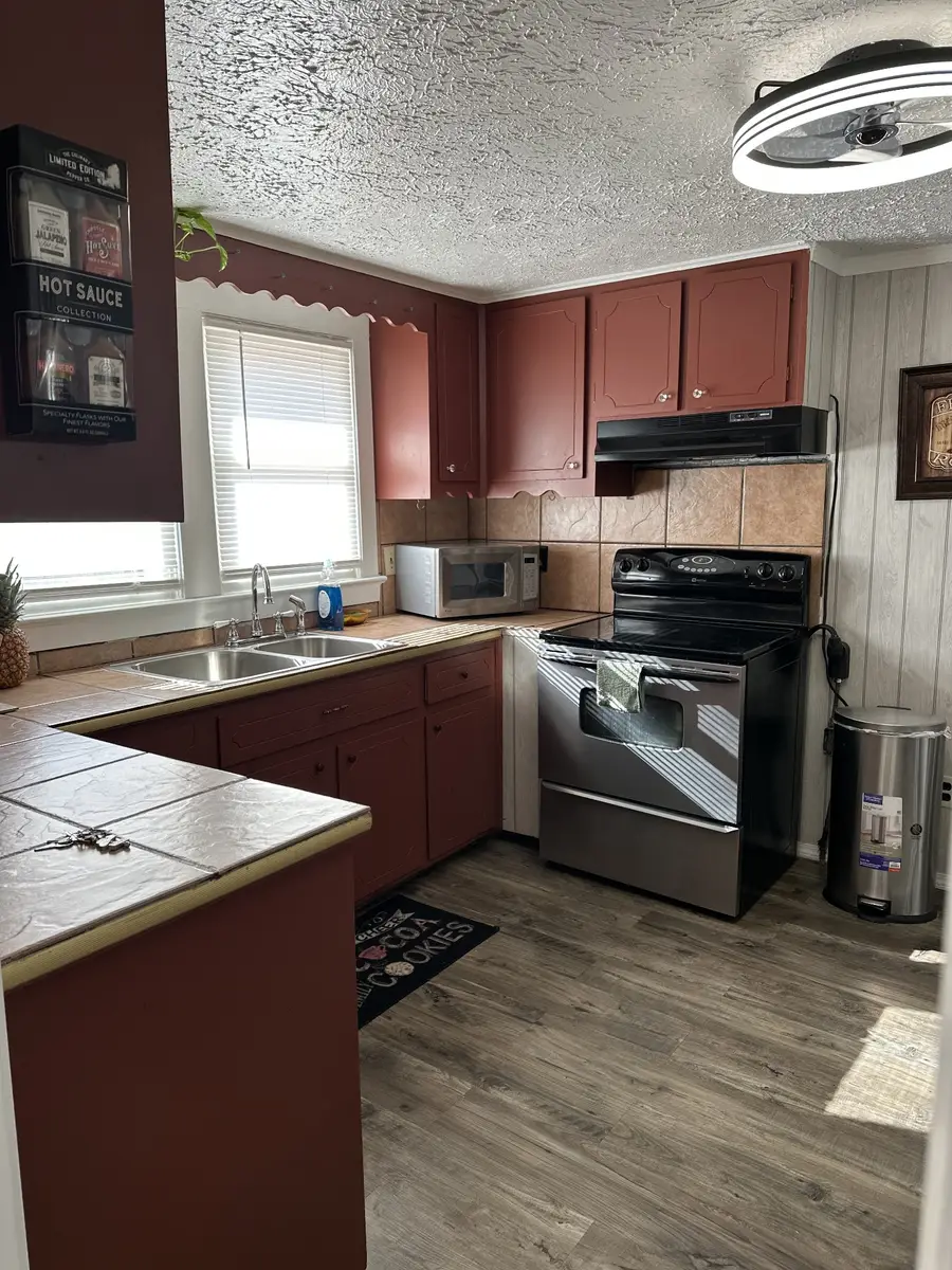 1501 College St, Hopkinsville, KY 42240 - #3