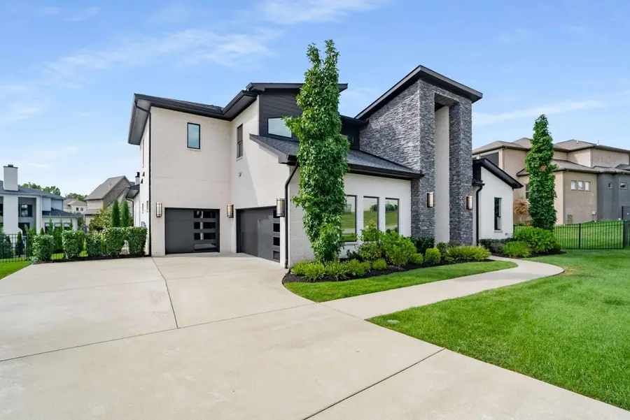 6305 Turkey Foot Ct, Franklin, TN 37067 - Image #2