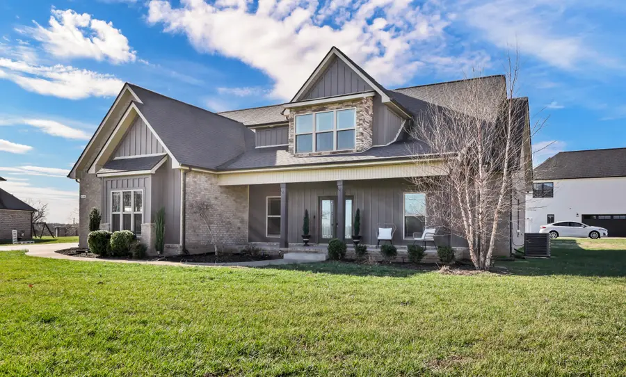 3232 Dunlop Ln, Clarksville, TN 37043 - Image #2