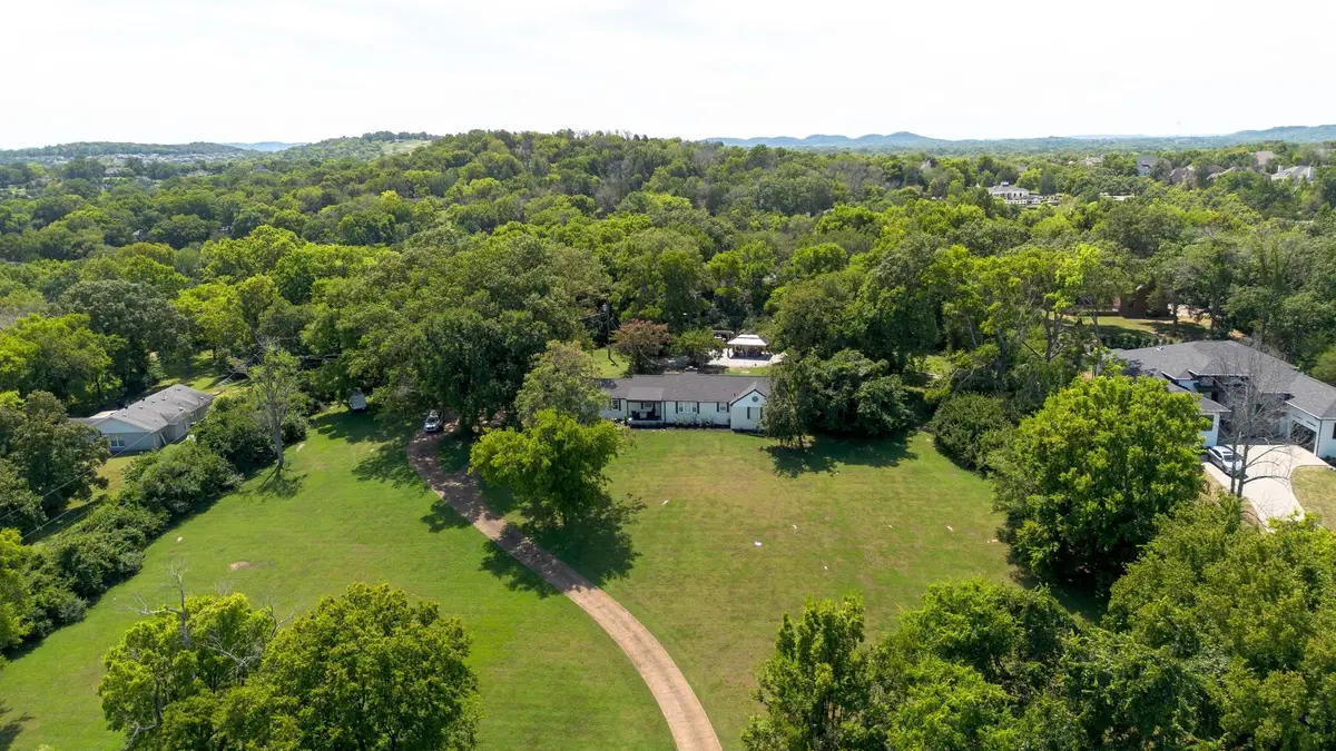 5723 Cloverland Dr, Brentwood, TN 37027 - Image #1