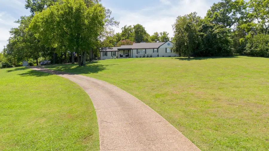 5723 Cloverland Dr, Brentwood, TN 37027 - #2