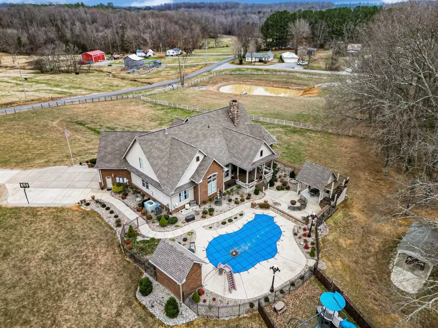 396 N Hunter Rd, Portland, TN 37148 - Image #2