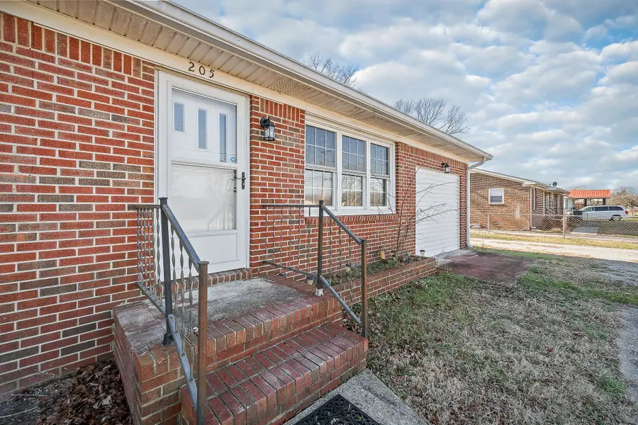 205 Couch St, McMinnville, TN 37110 - Image #3
