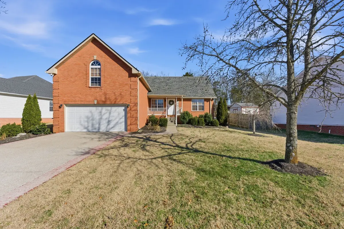 1044 Secretariat Dr, Mount Juliet, TN 37122 - Image #1