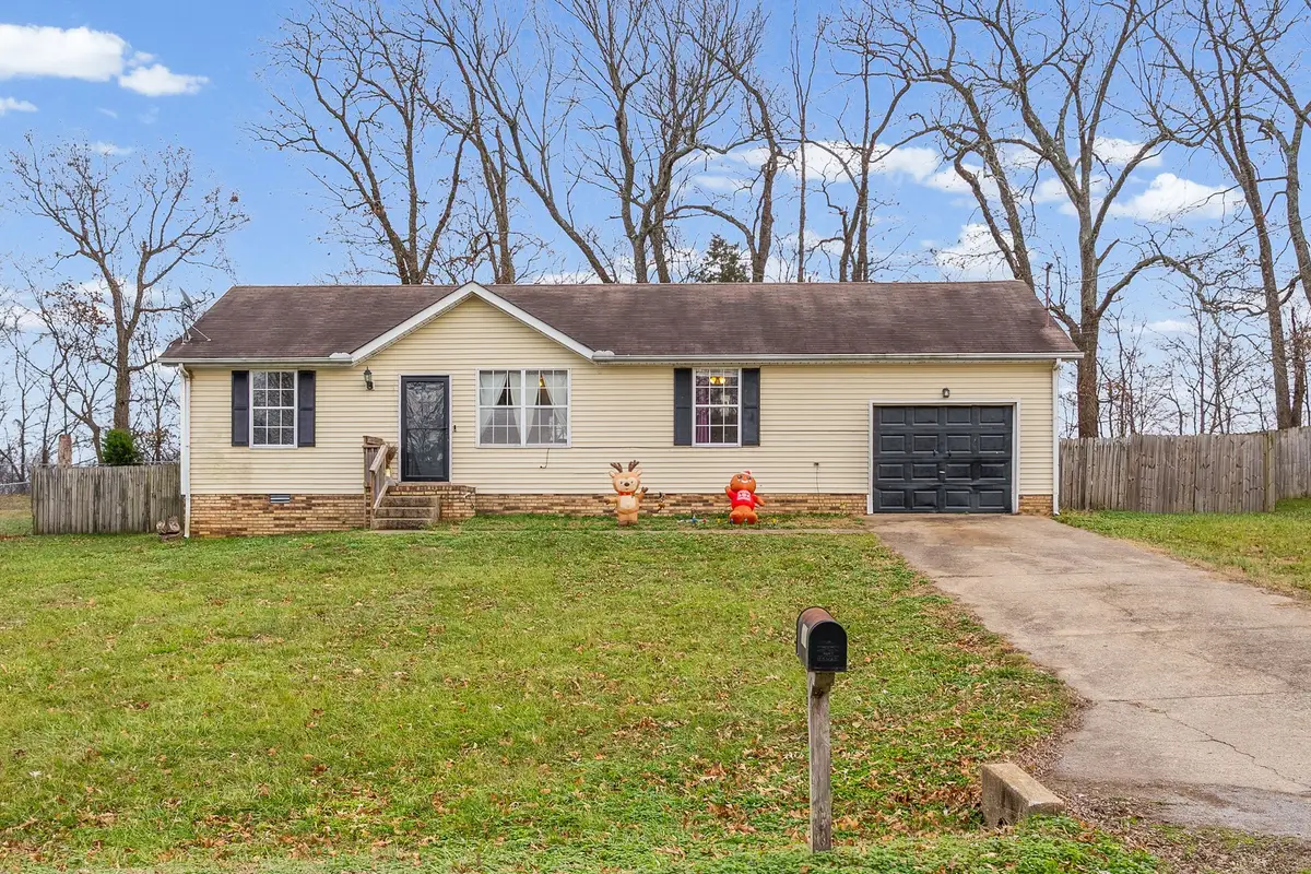 121 Oak Tree Dr, Oak Grove, KY 42262 - Image #1