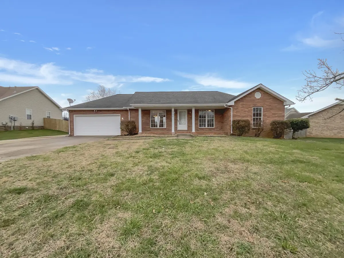2386 Ellsworth Dr, Clarksville, TN 37043 - Image #1