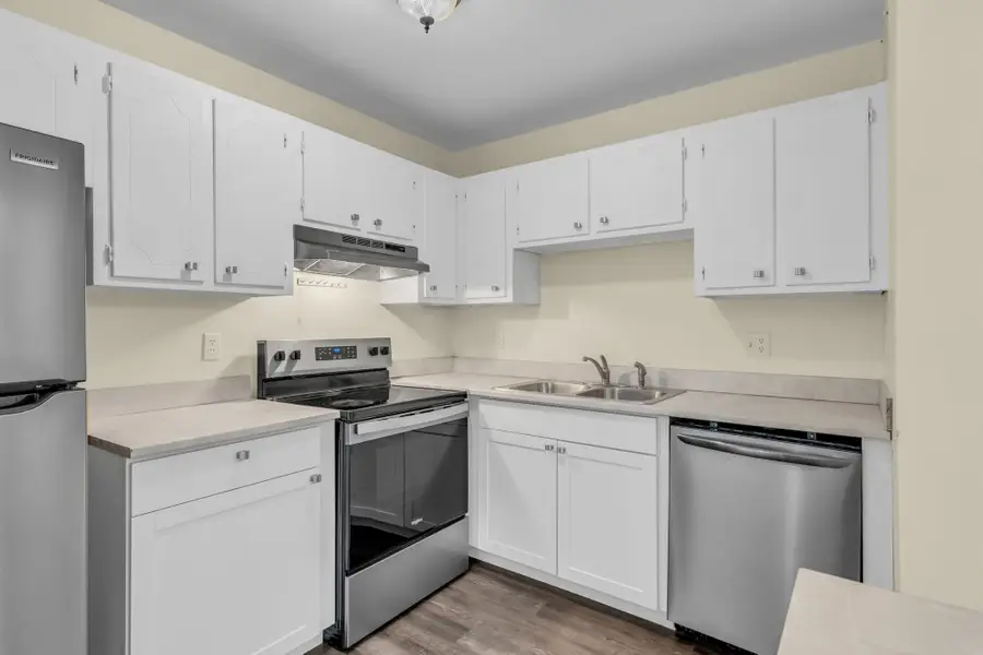 370 Wallace Rd #F5, Nashville, TN 37211 - #2