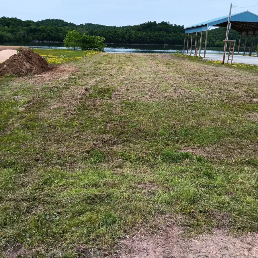 2485 Hardin Bottom River Rd, Clifton, TN 38425 - #2