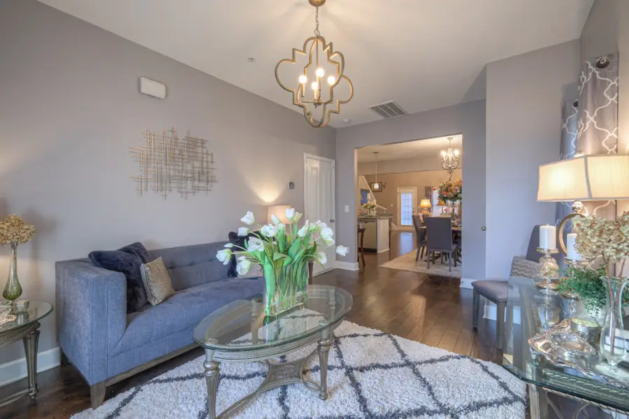 1051 Chatsworth Dr, Old Hickory, TN 37138 - Image #2