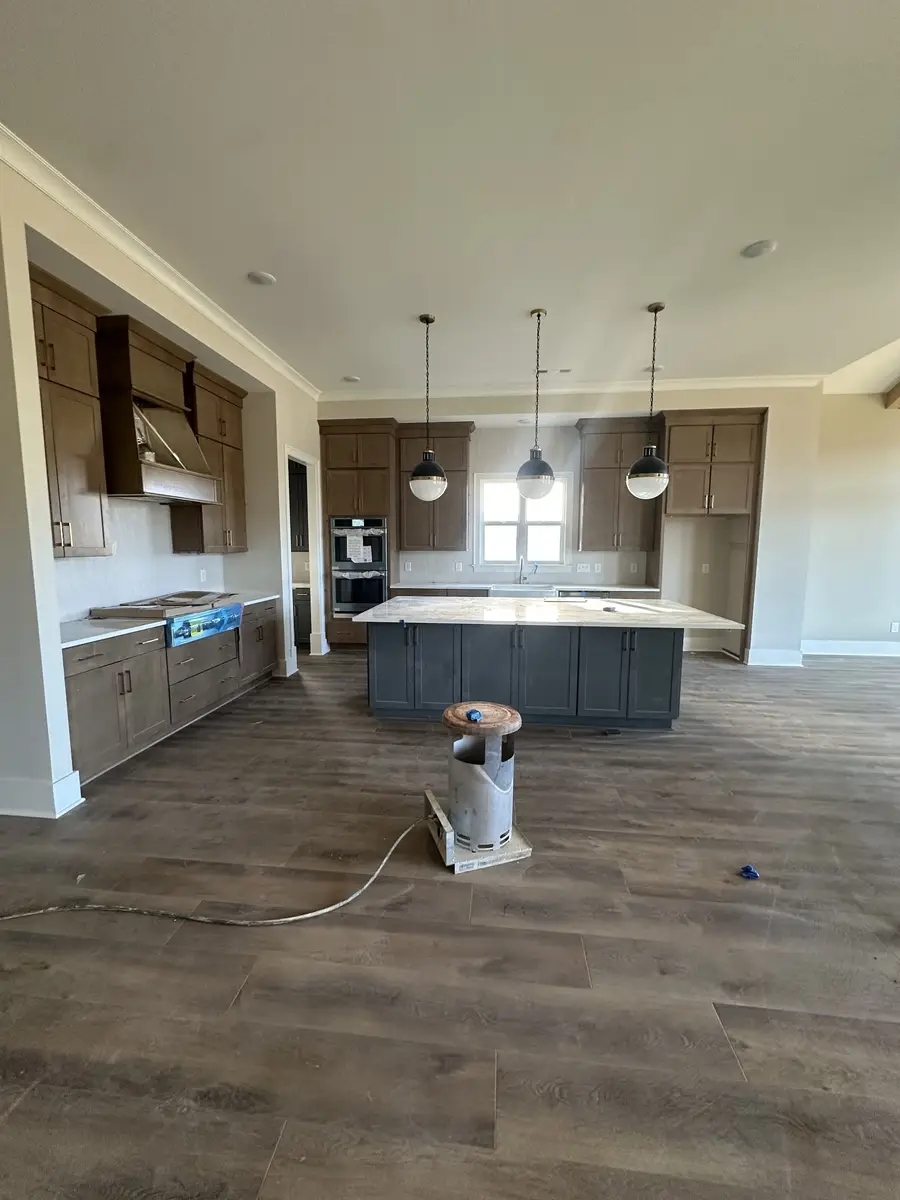 8013 Whitcroft Dr, College Grove, TN 37046 - Image #3