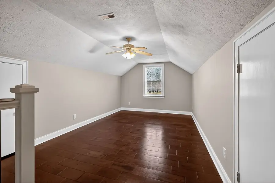 406 Mockingbird Dr, Mount Pleasant, TN 38474 - Image #3