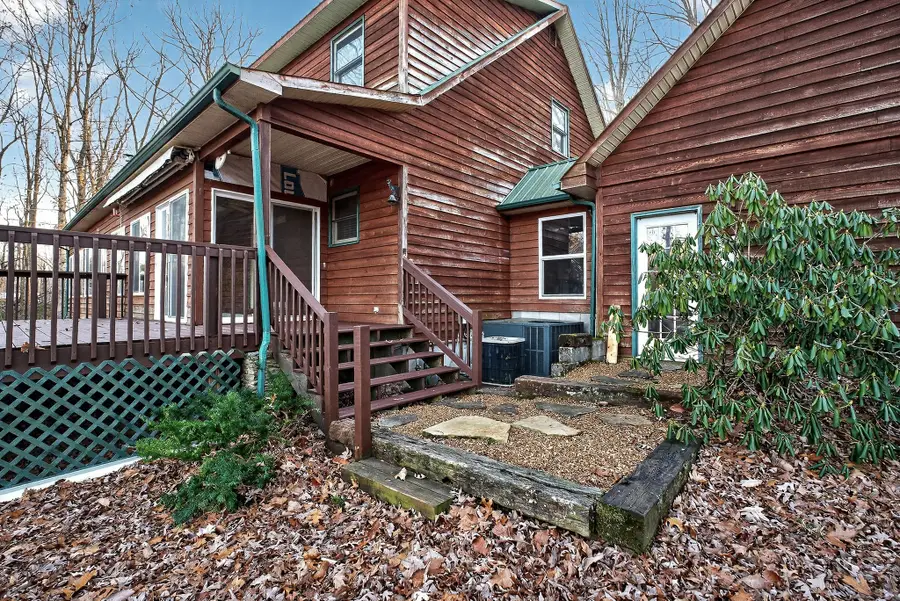 1011 Low Gap Rd, Sparta, TN 38583 - #3