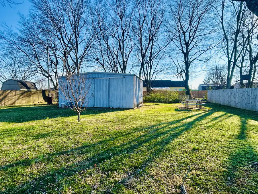 301 Meadow Ln, Portland, TN 37148 - Image #2