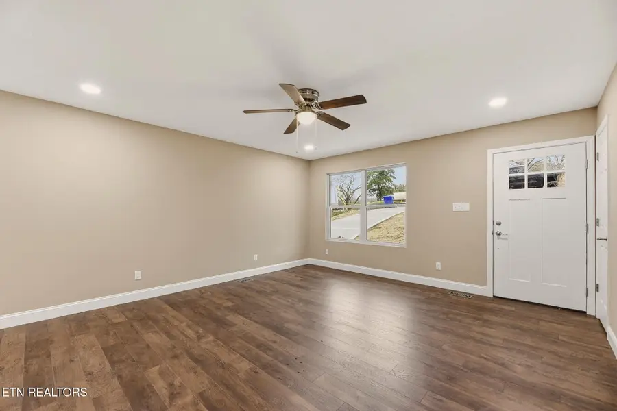 220 Nancy Lane, Clinton, TN 37716 - Image #3