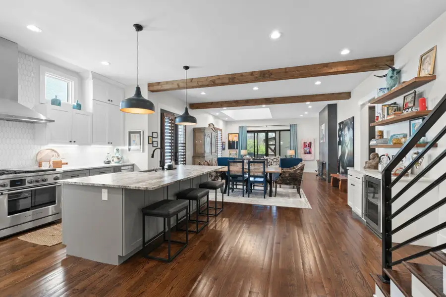 128 37th Ave N, Nashville, TN 37209 - #2