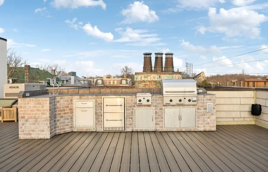 102 W End Close #102, Nashville, TN 37205 - Image #2