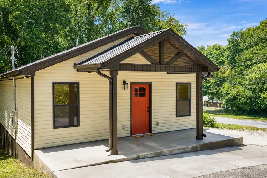 858 Parham Dr, Clarksville, TN 37040 - Image #3