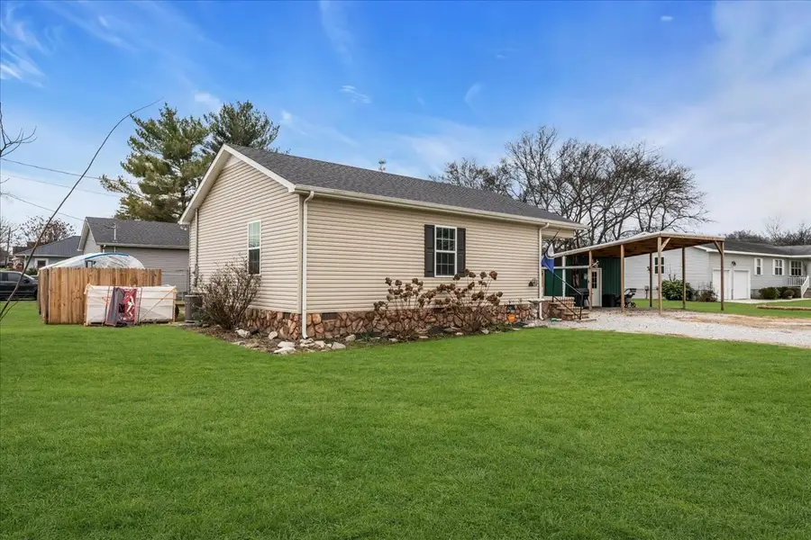 201 College St N, Cowan, TN 37318 - Image #3