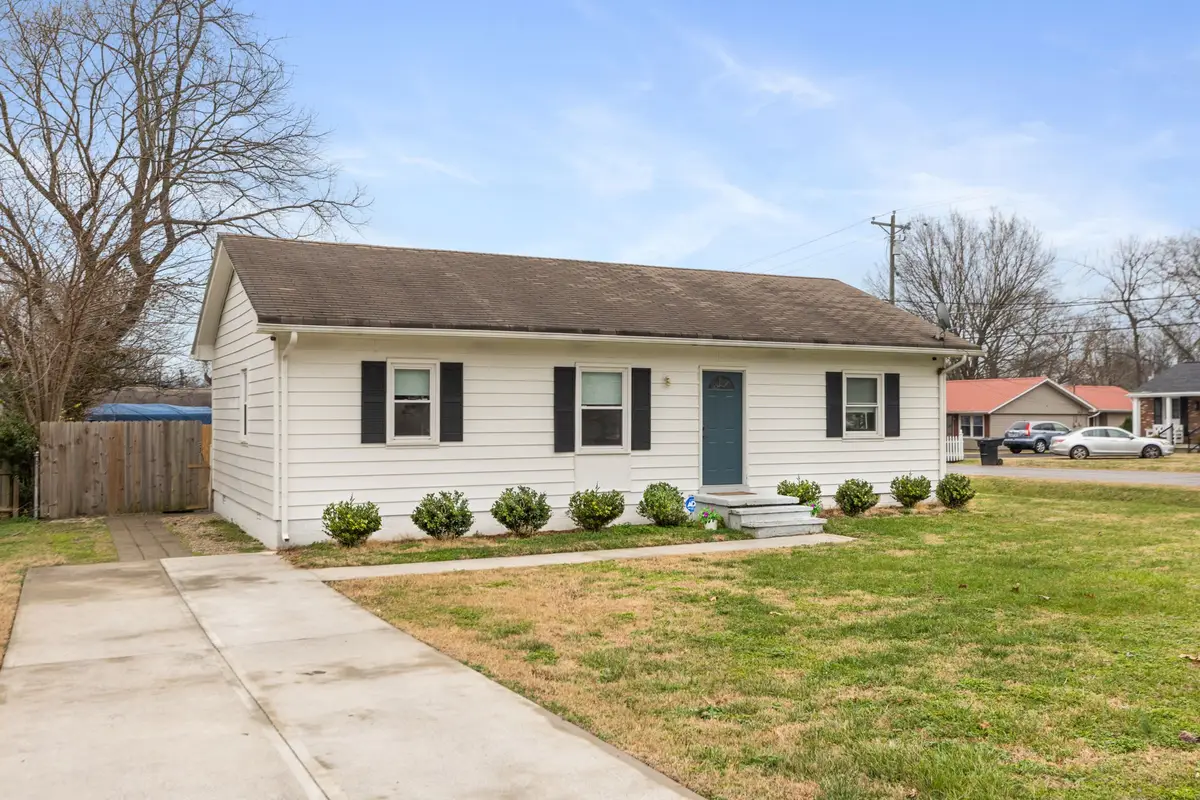 1309 Windsor Dr, Franklin, TN 37064 - Image #1