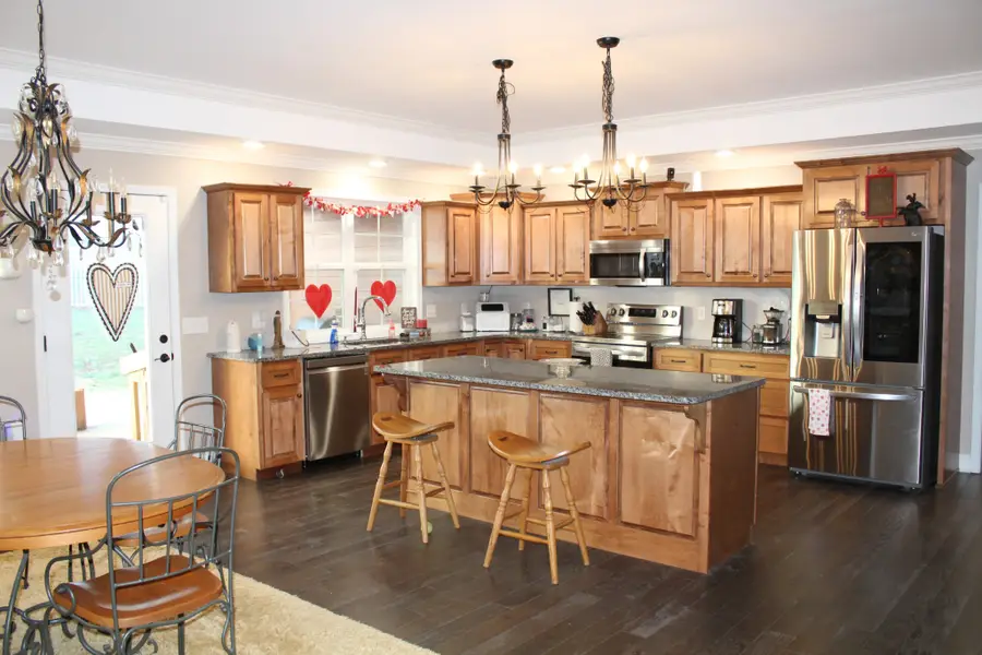 1700 Eagle Landing Dr, Cookeville, TN 38506 - #3