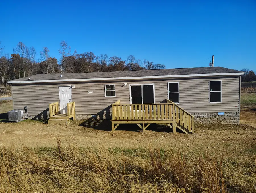 5190 White Springs, Lafayette, TN 37083 - Image #3