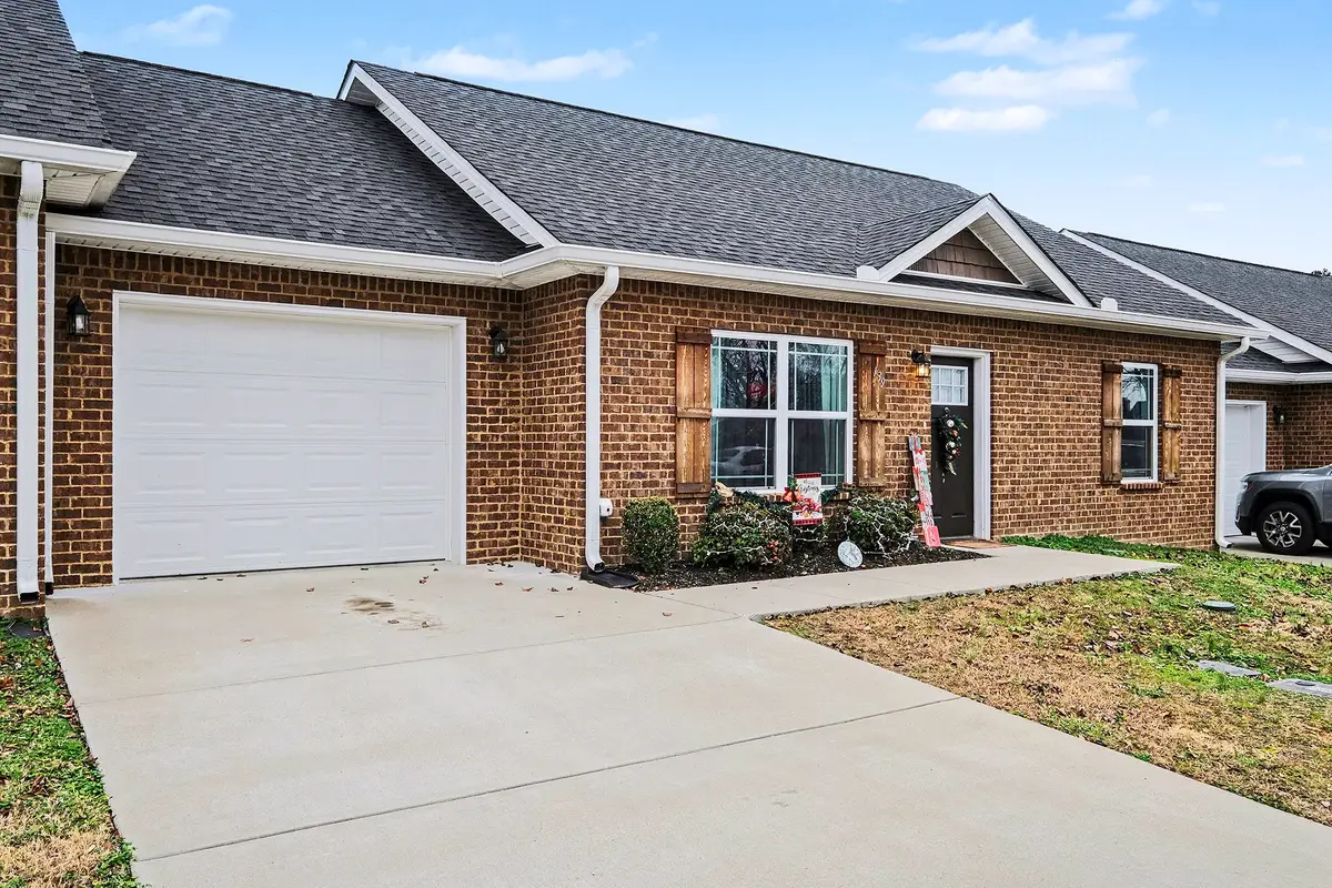 139 Dogwood Ct, Shelbyville, TN 37160 - Image #1