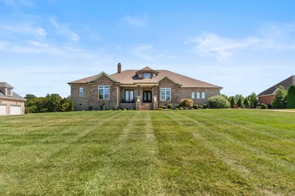 4015 Ironwood Dr, Greenbrier, TN 37073