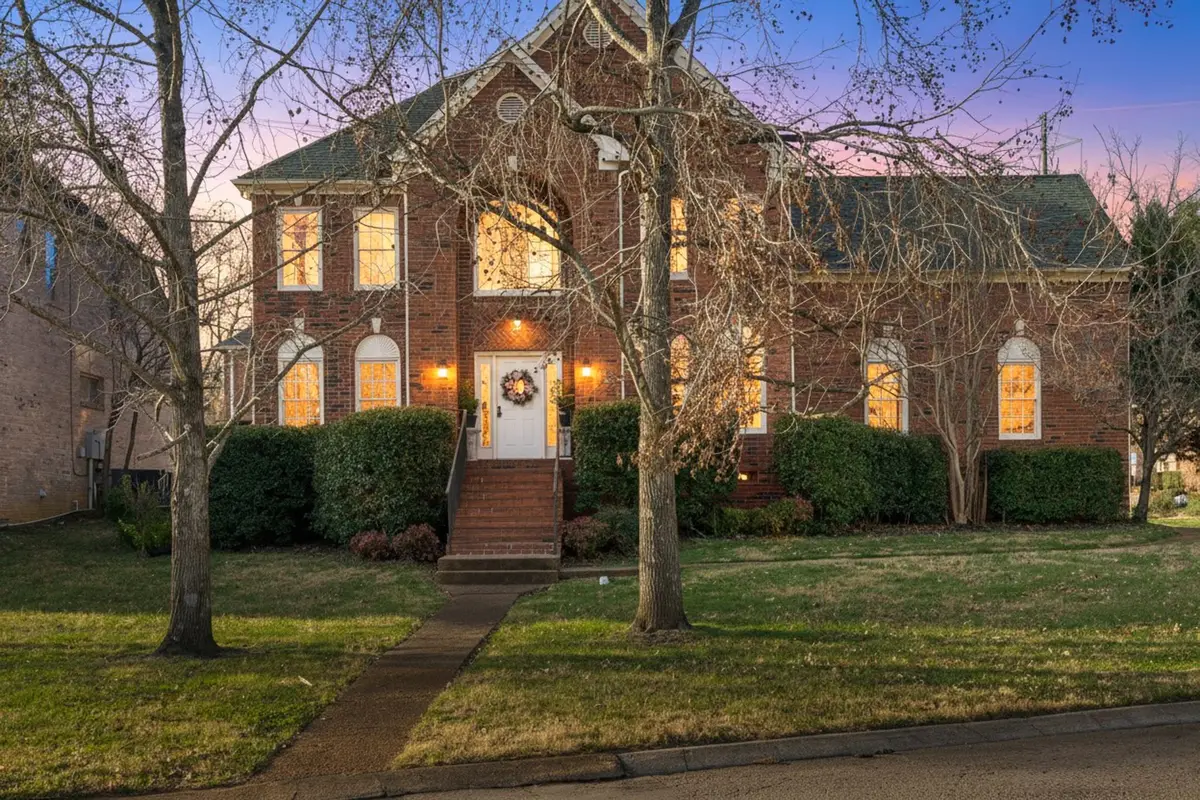 901 Deer Pointe Ct, Nashville, TN 37221 - #1