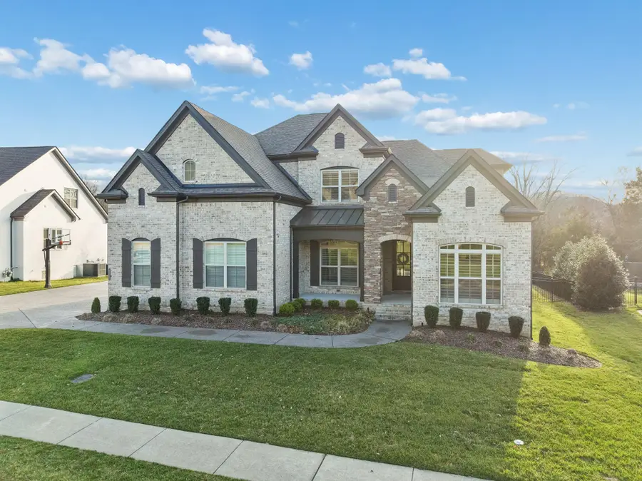 1137 Mcclellan Ln, Nolensville, TN 37135 - Image #2