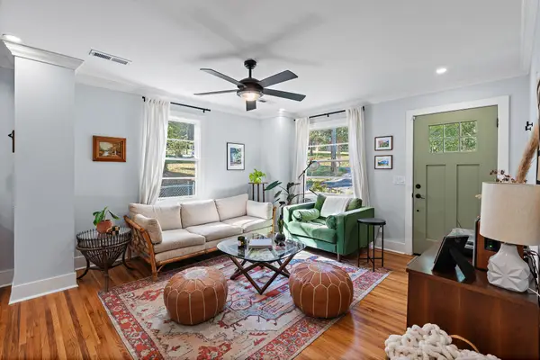 818 Patricia Dr, Nashville, TN 37217