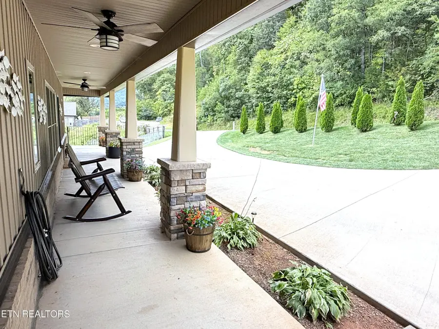 751 Jim Town Rd, Mooresburg, TN 37811 - #3