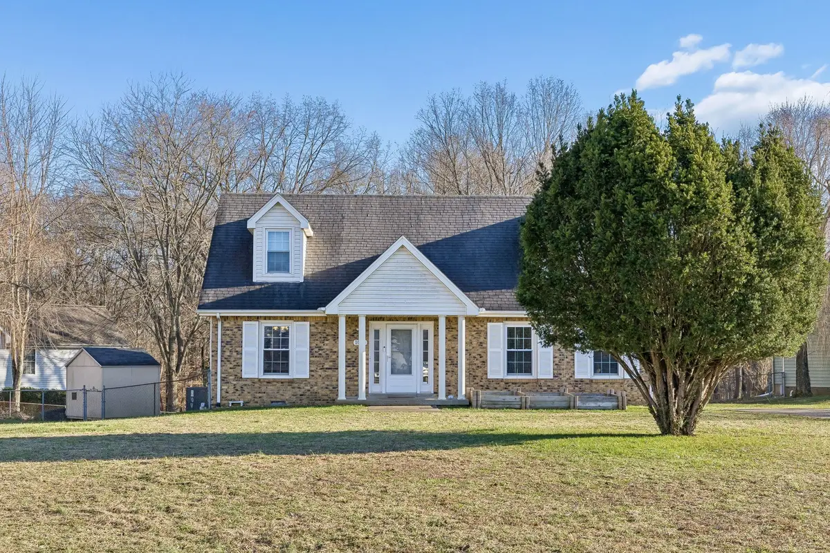 1015 Foxmoor Dr, Clarksville, TN 37042 - Image #1