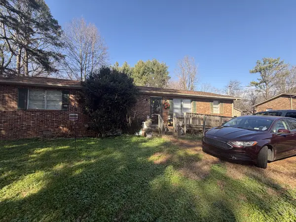 1907 Russell Dr, Murfreesboro, TN 37130