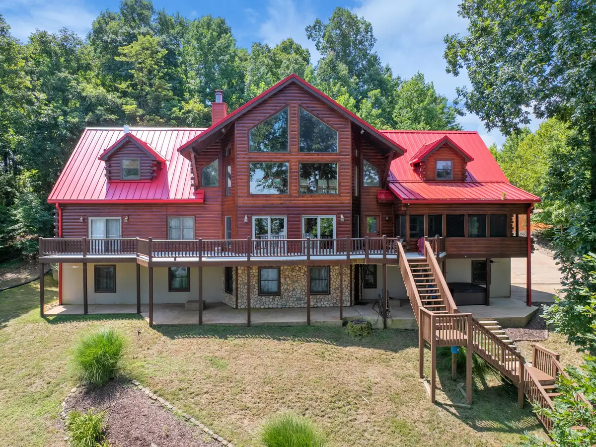 95 Birch Bark Ln, Big Sandy, TN 38221 - Image #1