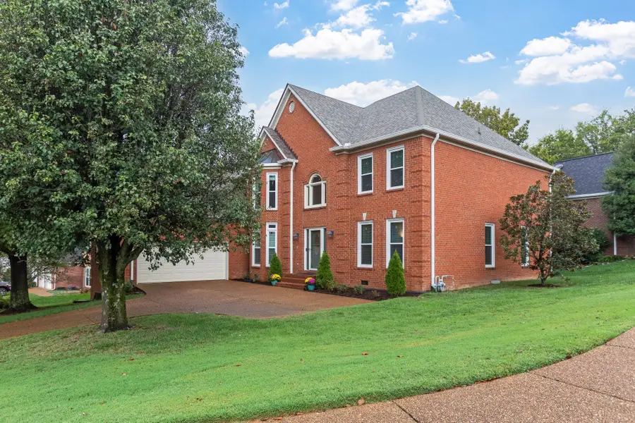 428 Crofton Park Ln, Franklin, TN 37069 - Image #2