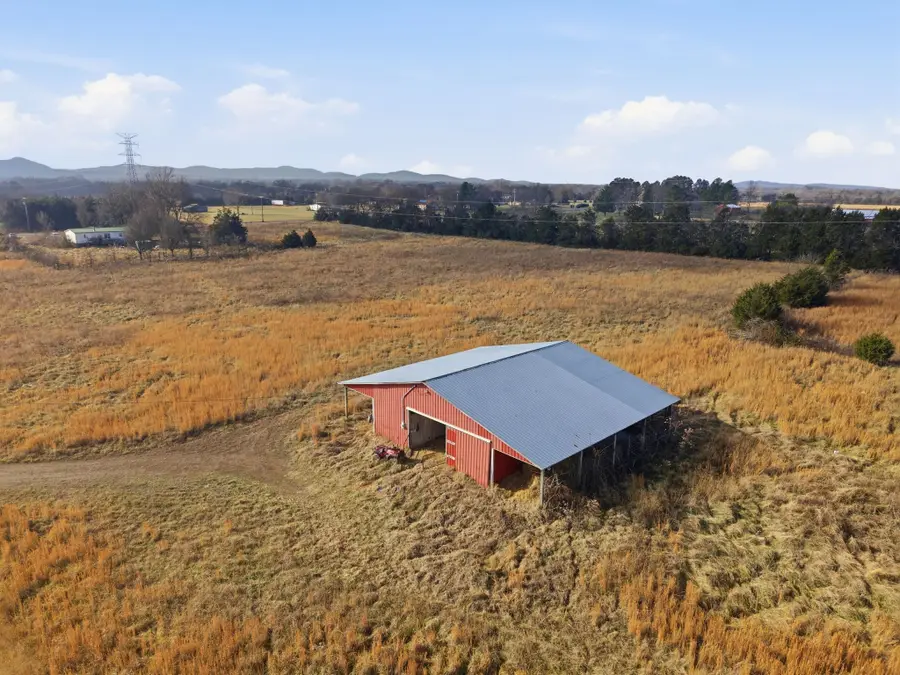 4689 Sledge Rd, Christiana, TN 37037 - Image #2