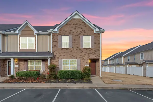 2014 Debonair Ln, Murfreesboro, TN 37128