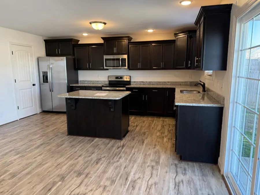 764 Crestone Ln, Clarksville, TN 37042 - Image #2