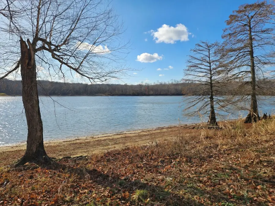 403 Hardin Bottom Rd, Clifton, TN 38425 - Image #3